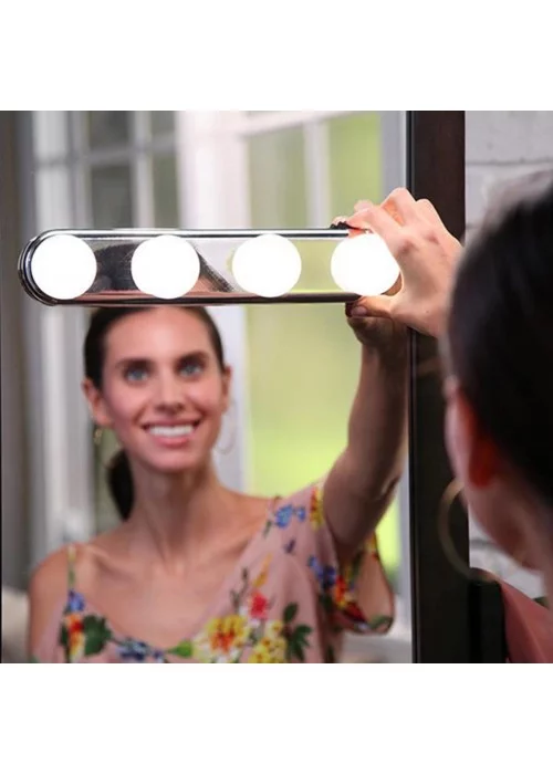 Taşınabilir 4 Led li Banyo ve Makyaj Işığı
